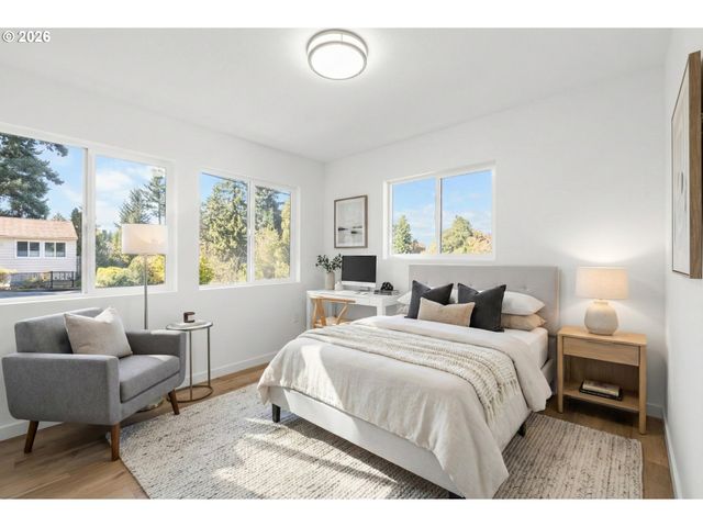 142 Ne 128TH Ave, Portland, OR 97230