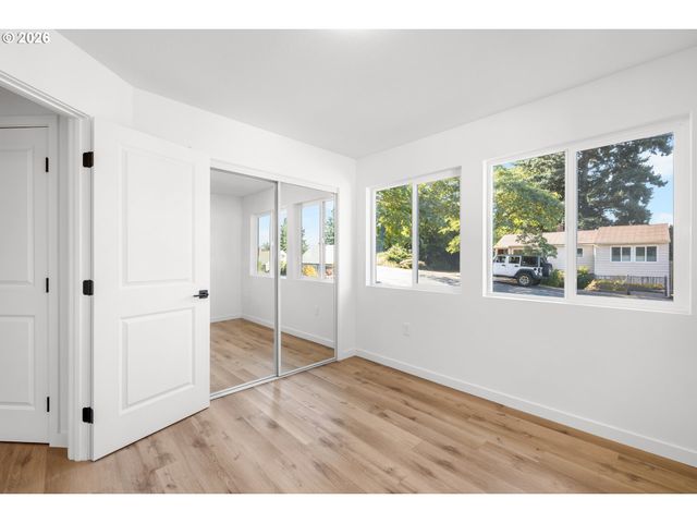 142 Ne 128TH Ave, Portland, OR 97230