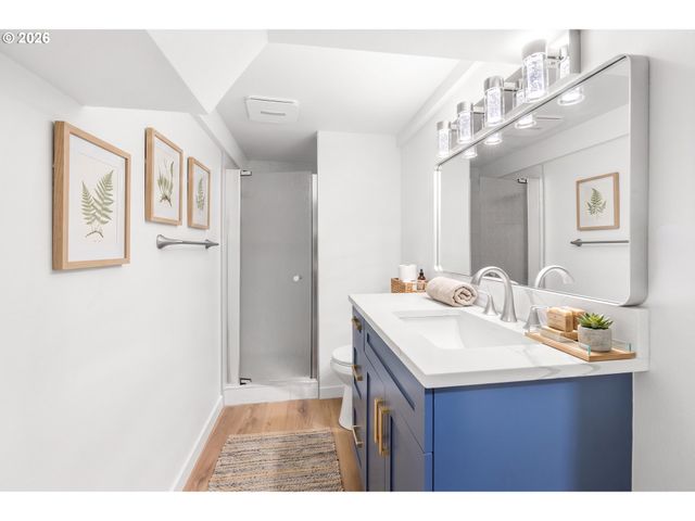 142 Ne 128TH Ave, Portland, OR 97230