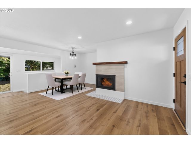 142 Ne 128TH Ave, Portland, OR 97230