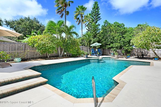 2735 S Courtenay Parkway, Merritt Island, FL 32952