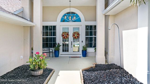 2735 S Courtenay Parkway, Merritt Island, FL 32952