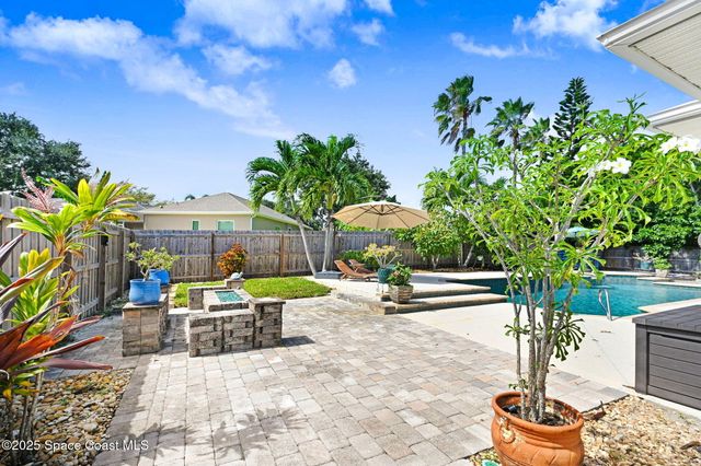 2735 S Courtenay Parkway, Merritt Island, FL 32952