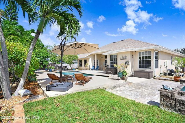 2735 S Courtenay Parkway, Merritt Island, FL 32952