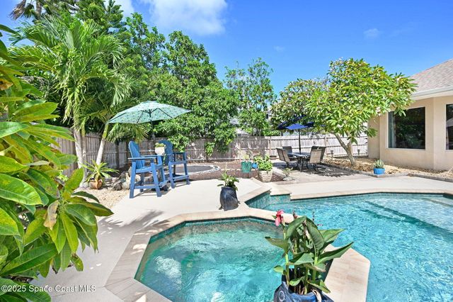 2735 S Courtenay Parkway, Merritt Island, FL 32952