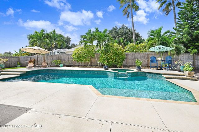 2735 S Courtenay Parkway, Merritt Island, FL 32952