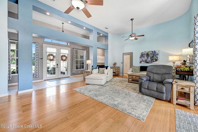 2735 S Courtenay Parkway, Merritt Island, FL 32952