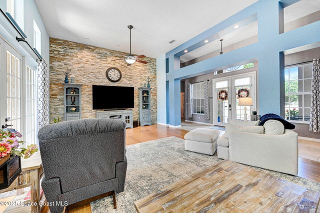 2735 S Courtenay Parkway, Merritt Island, FL 32952