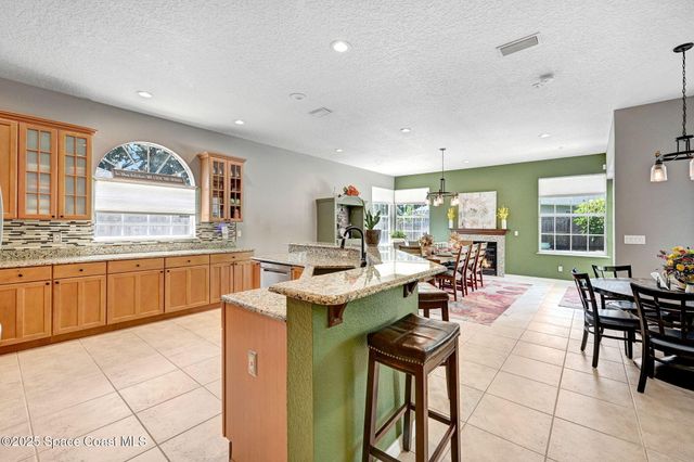 2735 S Courtenay Parkway, Merritt Island, FL 32952