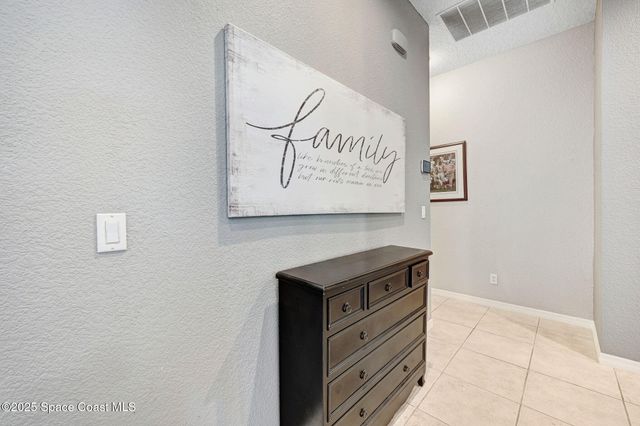 2735 S Courtenay Parkway, Merritt Island, FL 32952