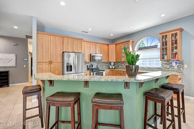 2735 S Courtenay Parkway, Merritt Island, FL 32952