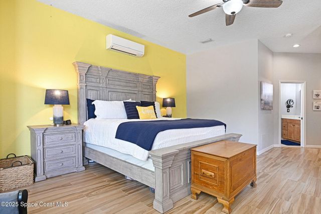 2735 S Courtenay Parkway, Merritt Island, FL 32952