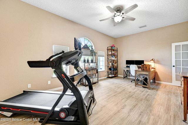 2735 S Courtenay Parkway, Merritt Island, FL 32952