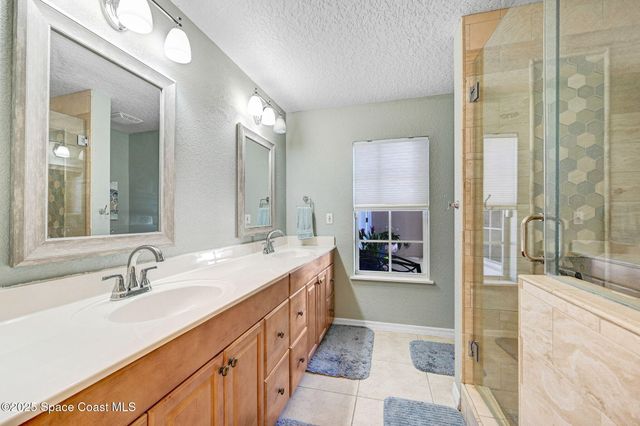 2735 S Courtenay Parkway, Merritt Island, FL 32952