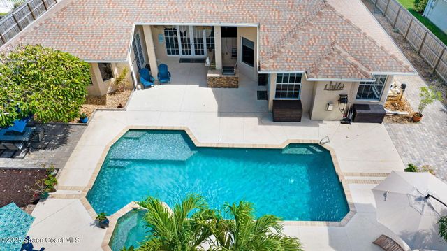 2735 S Courtenay Parkway, Merritt Island, FL 32952