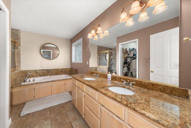 8008 E Gunning Dr, Spokane, WA 99212