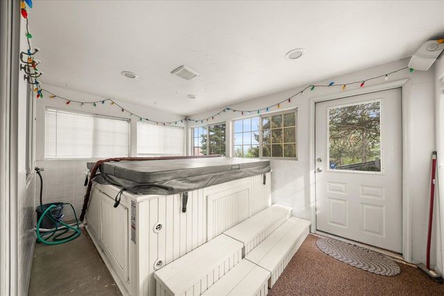 8008 E Gunning Dr, Spokane, WA 99212