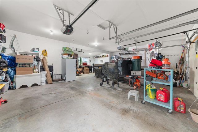 8008 E Gunning Dr, Spokane, WA 99212
