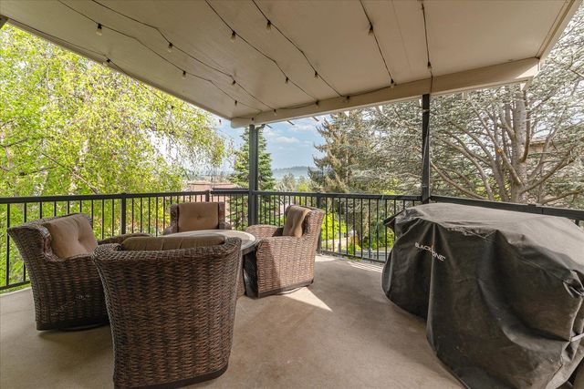 8008 E Gunning Dr, Spokane, WA 99212