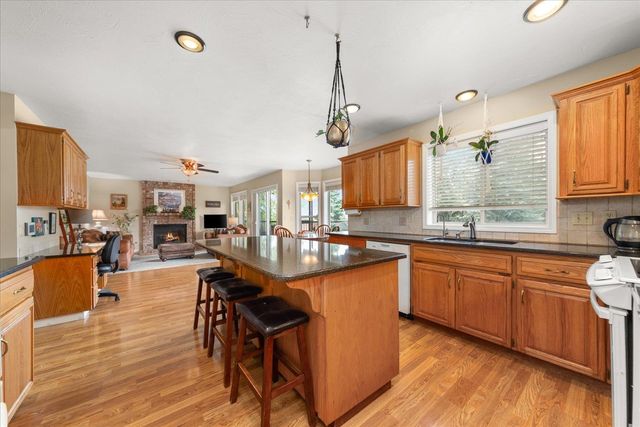 8008 E Gunning Dr, Spokane, WA 99212