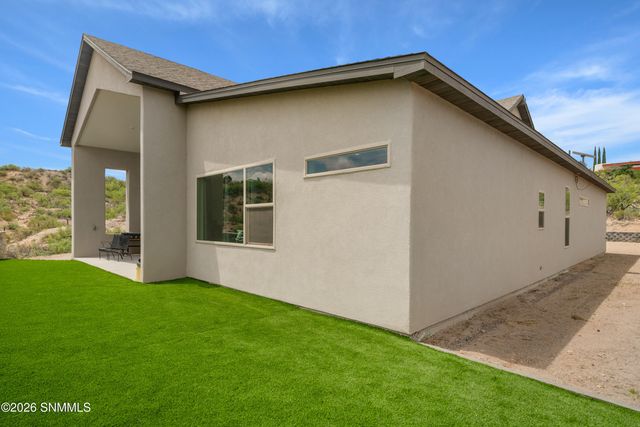 7005 Raasaf Drive, Las Cruces, NM 88005