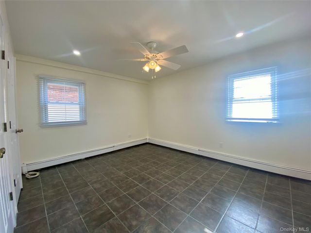430 E Chester Street main, Long Beach, NY 11561