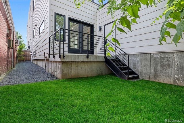 2147 S Bellaire Street, Denver, CO 80222