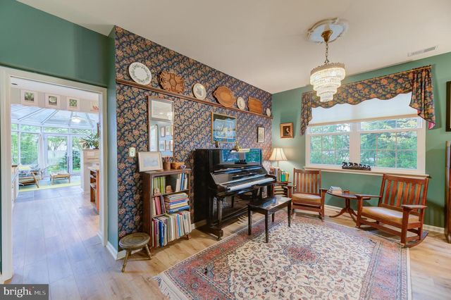 2 FANNING WAY, Pennington, NJ 08534