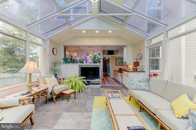 2 FANNING WAY, Pennington, NJ 08534