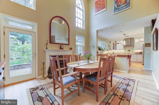 2 FANNING WAY, Pennington, NJ 08534