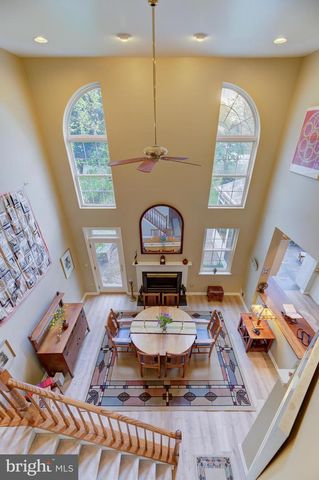2 FANNING WAY, Pennington, NJ 08534