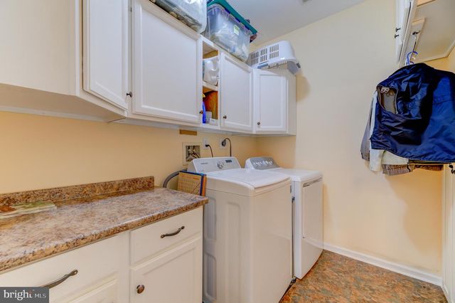 2 FANNING WAY, Pennington, NJ 08534
