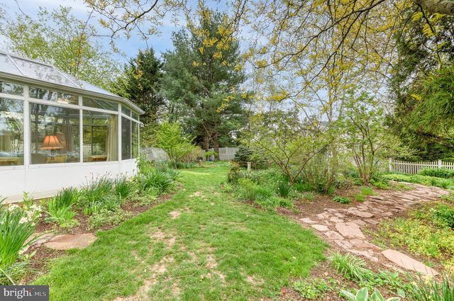 2 FANNING WAY, Pennington, NJ 08534