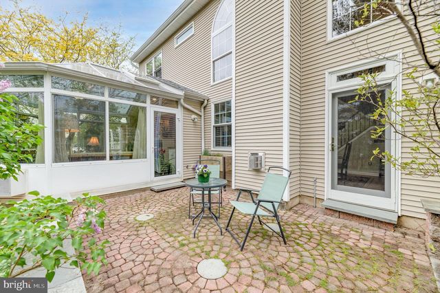 2 FANNING WAY, Pennington, NJ 08534