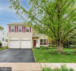 2 FANNING WAY, Pennington, NJ 08534