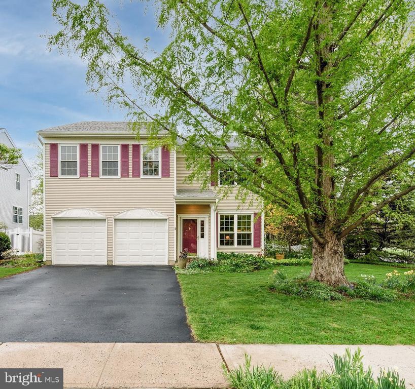 2 FANNING WAY, Pennington, NJ 08534