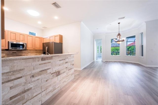 10800 Fieldfair DR, Naples, FL 34119