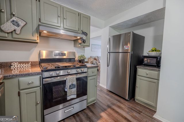 2073 Raintree Place, Lithonia, GA 30058