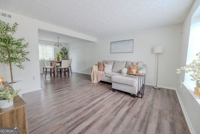 2073 Raintree Place, Lithonia, GA 30058