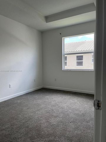 2634 SE 12th St 2634, Homestead, FL 33035