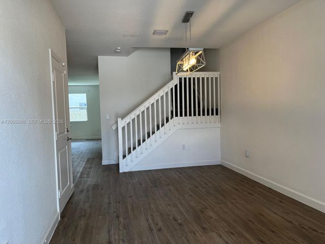 2634 SE 12th St 2634, Homestead, FL 33035