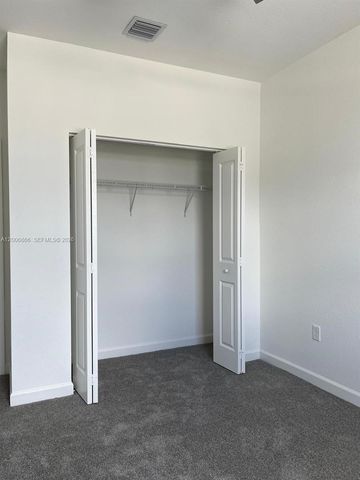 2634 SE 12th St 2634, Homestead, FL 33035