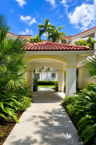 3135 NE 184th Street 2104, Aventura, FL 33160