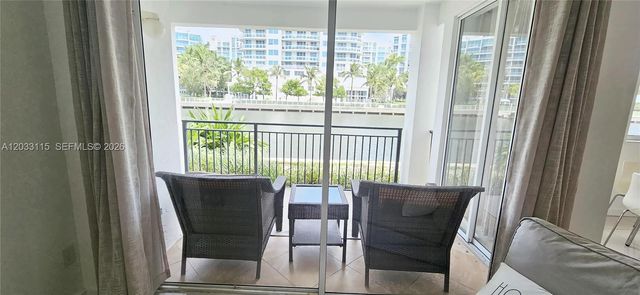 3135 NE 184th Street 2104, Aventura, FL 33160