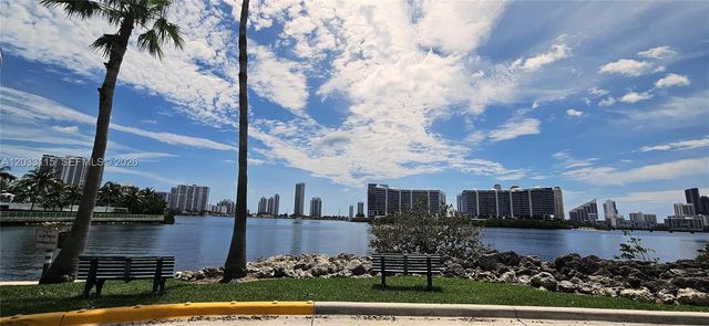 3135 NE 184th Street 2104, Aventura, FL 33160