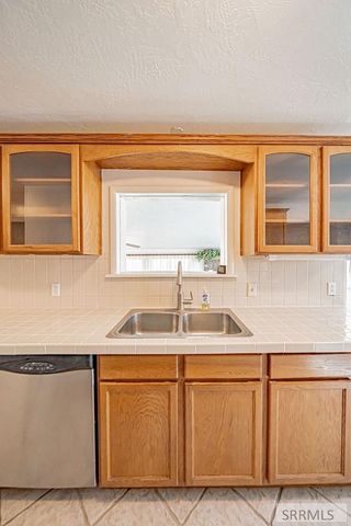 386 N Fisher Avenue, Blackfoot, ID 83221