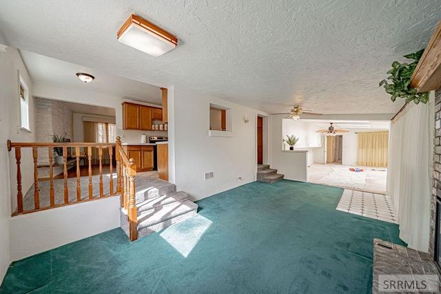 386 N Fisher Avenue, Blackfoot, ID 83221