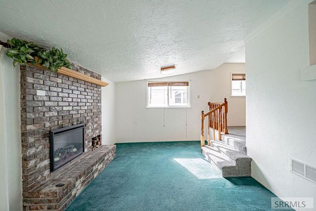 386 N Fisher Avenue, Blackfoot, ID 83221