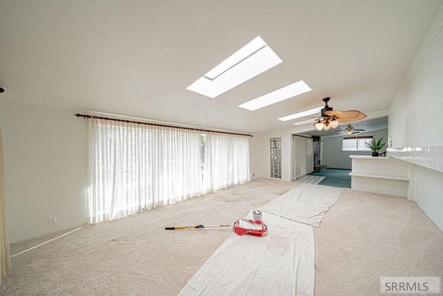 386 N Fisher Avenue, Blackfoot, ID 83221