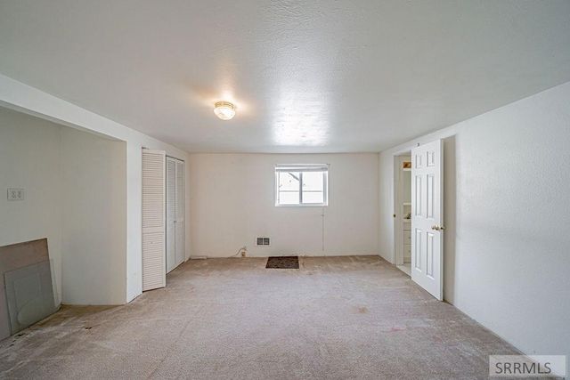 386 N Fisher Avenue, Blackfoot, ID 83221